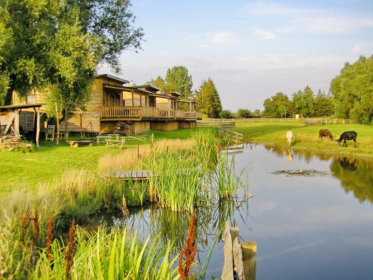 Horse Lake Ranch Neuendorf  Exterior photo